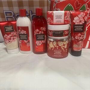Bath & Body Works Japanese Cherry Blossom set